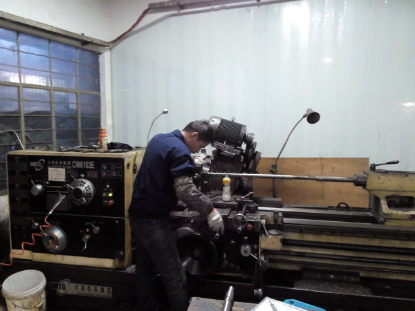 (large helical milling machine) equipment1